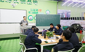 万通-首都机场巴士新能源班正式开课