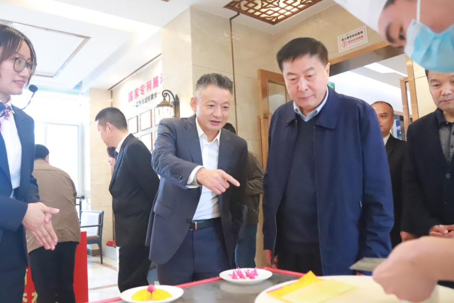 安徽省政协一行莅临新东方烹饪教育开展“新徽菜 名徽厨”行动民主监督调研活动